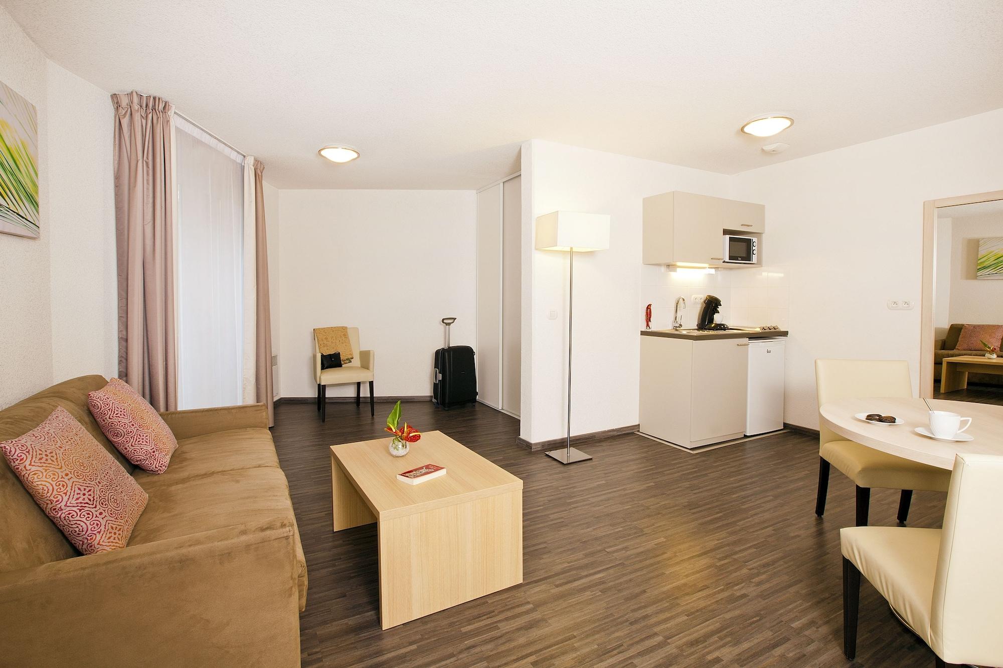 Appart hôtel Residhome Bords De Marne 3*